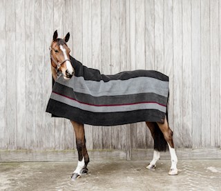 kentucky-fleece-square-stripes-black-grey-5023.jpg